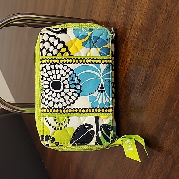 EUC-VERA Bradley Yellow/Lime Green/Turquoise " Quilted wallet missing strap vera - Picture 3 of 16